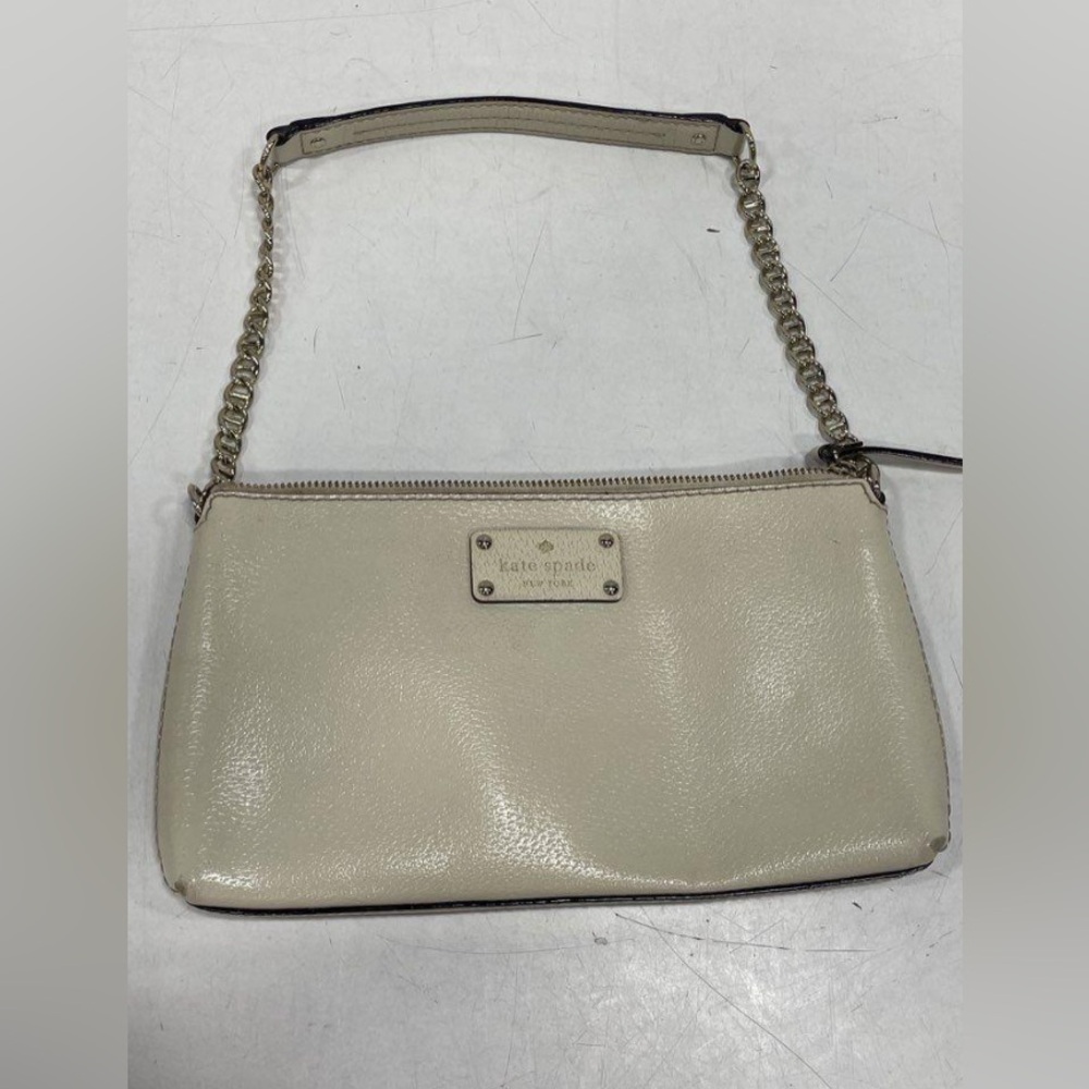 🛑 1 hour sale. Kate Spade, Wellesley Byrd, cream Shoulder Bag with Chain Strap